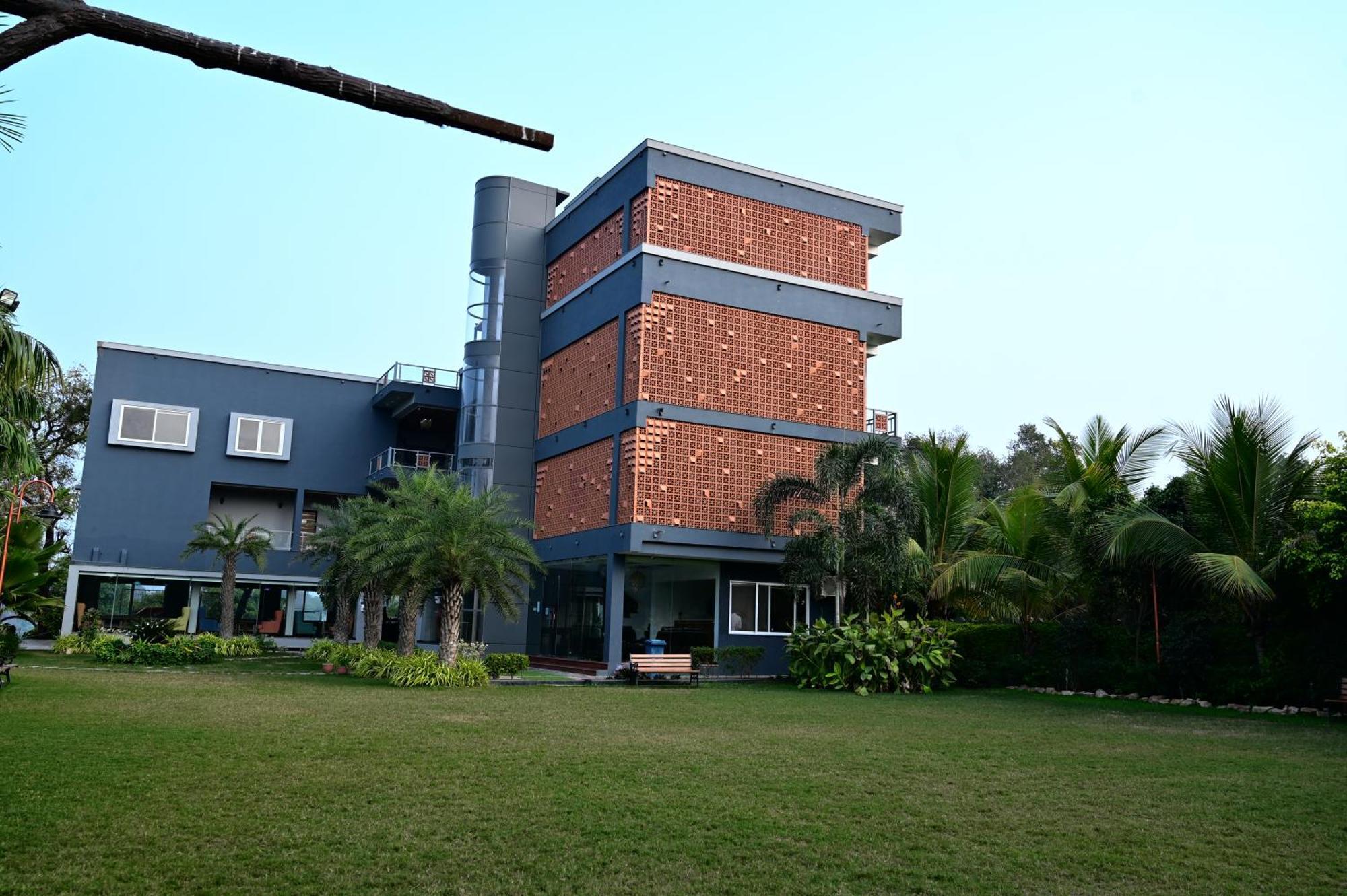 Vasad Krishna Riverside Resort מראה חיצוני תמונה