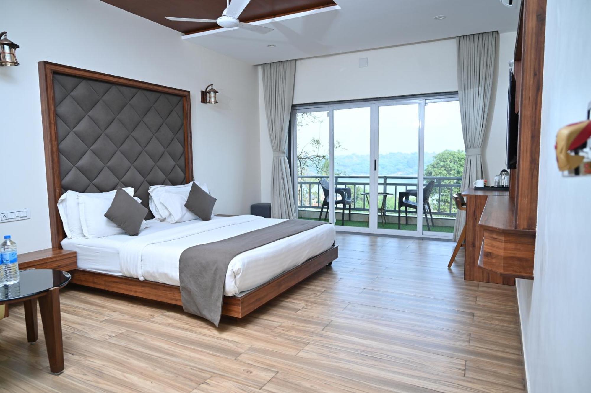 Vasad Krishna Riverside Resort מראה חיצוני תמונה